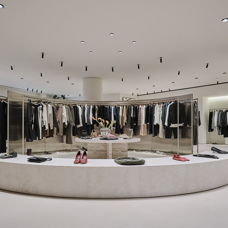 Wide view of the Colom store in Palma, the new fashion and design space in Mallorca