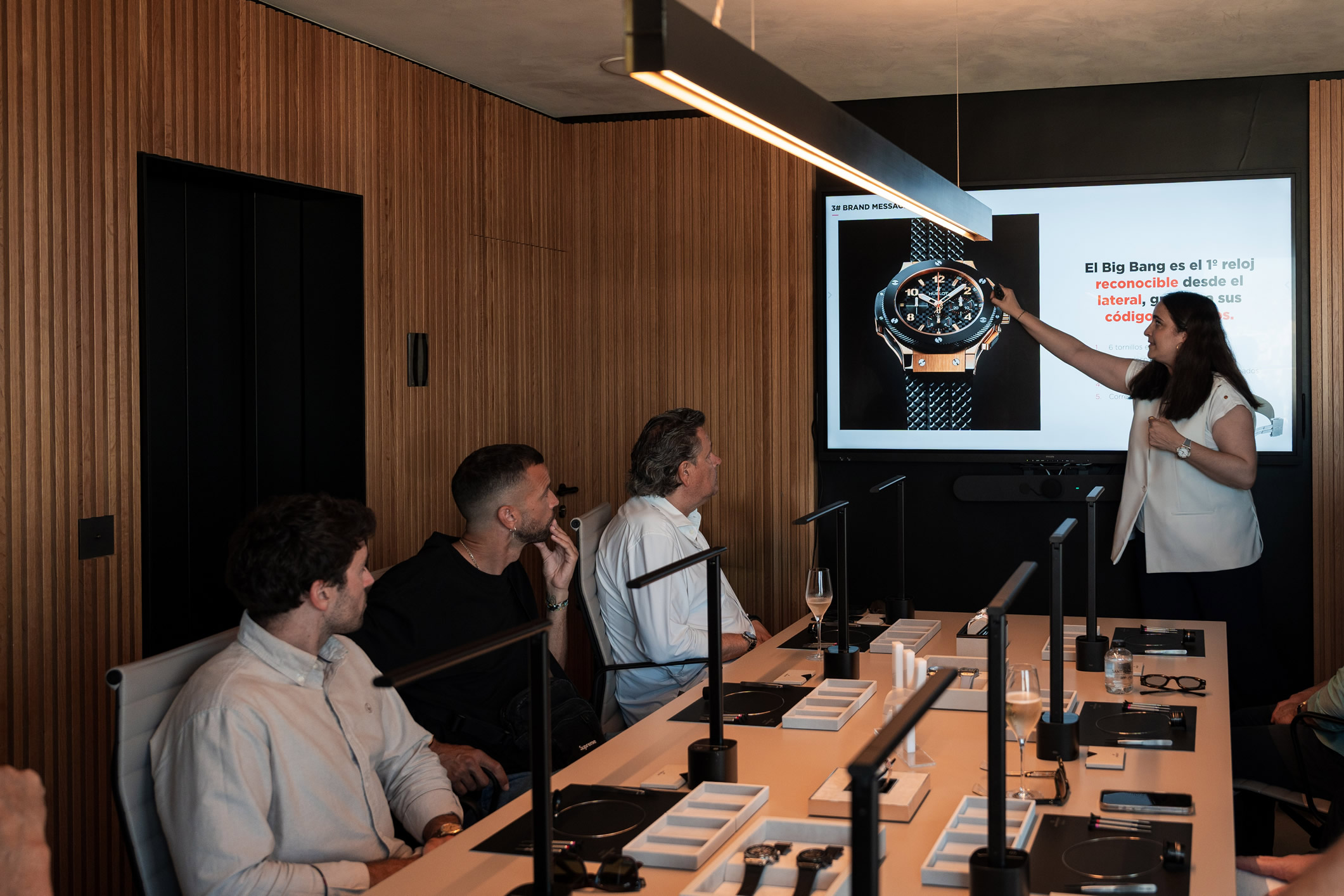 Presentación de Hublot durante la Big Bang Watch Academy mostrando la filosofía Art of Fusion y la innovación en materiales