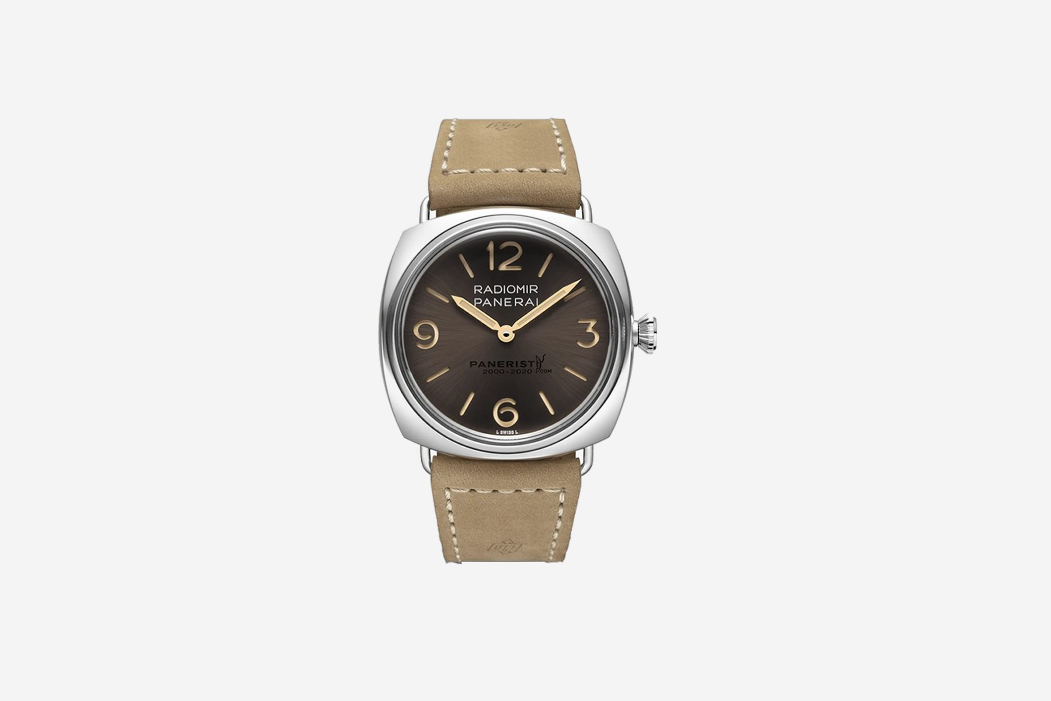 Reloj Panerai Radiomir Venti, con esfera negra y correa de piel marrón