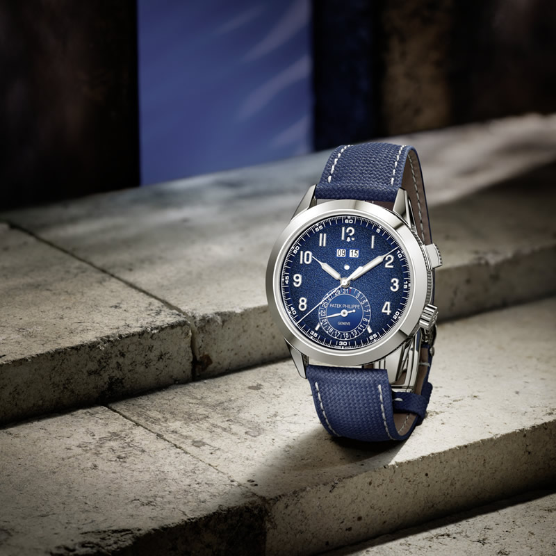 Reloj Calatrava con referencia 5322G, alarma 24 horas y esfera azul