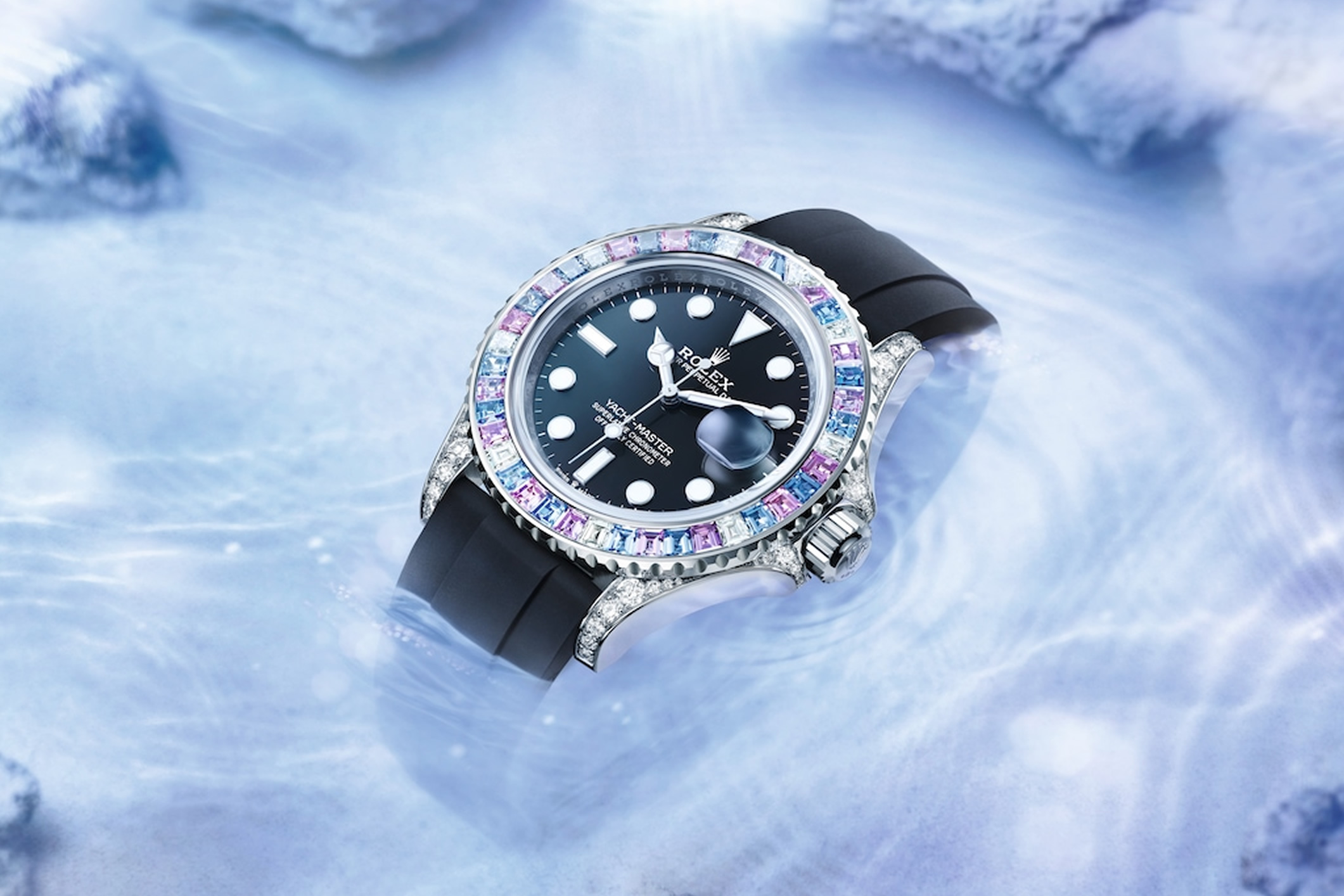 New Yacht-Master 40 2022 in white gold with Oysterflex bracelet set with sapphires and diamonds
