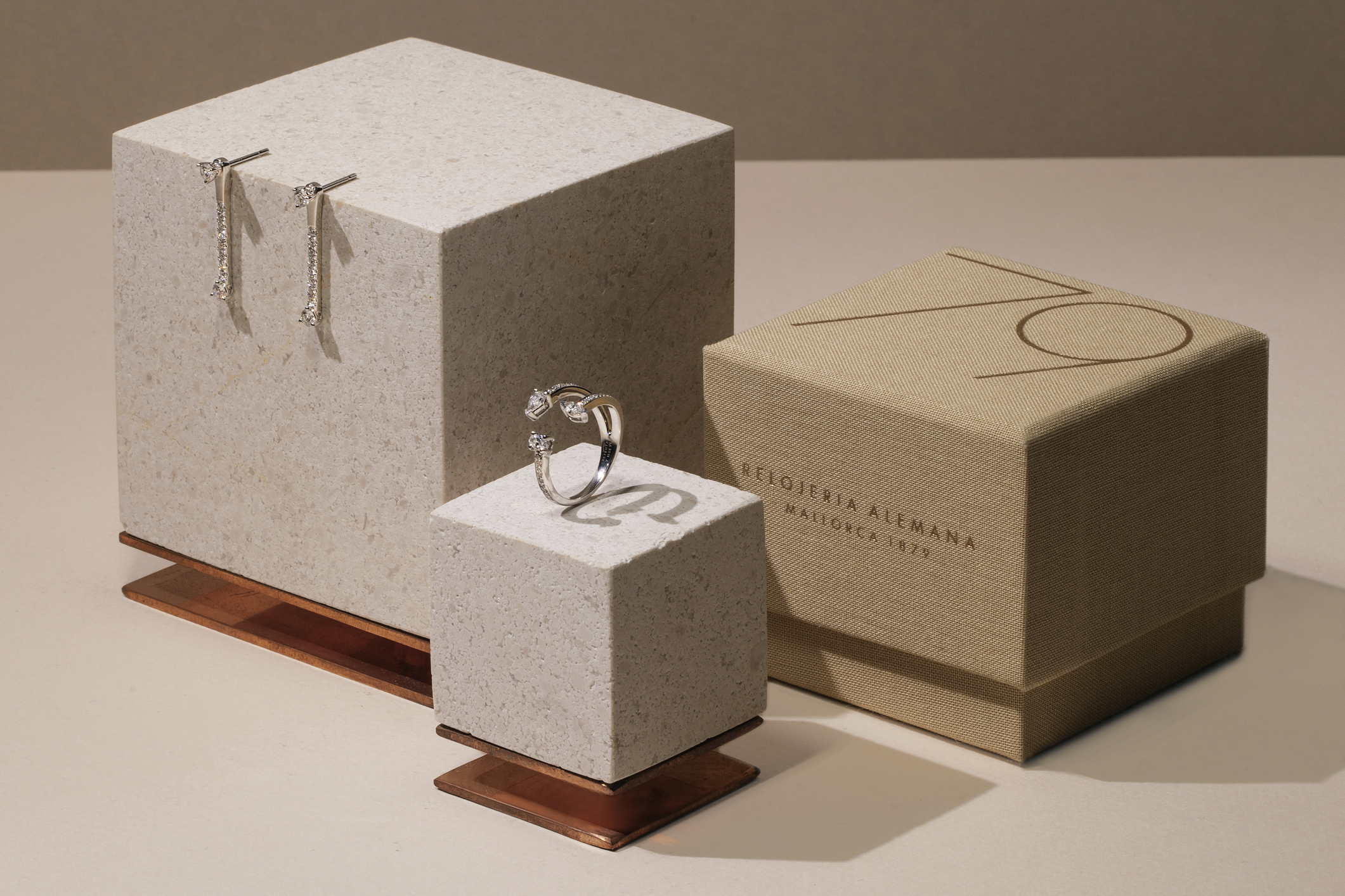 Setenta y Nueve, la línea propia de joyas de Relojería Alemana, se estrena en la venta de joyería online