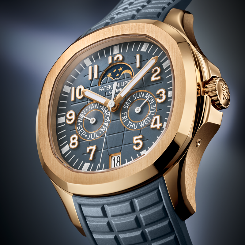 Nuevo reloj Patek Philippe Aquanaut Luce Calendario Anual referencia 5261R-001