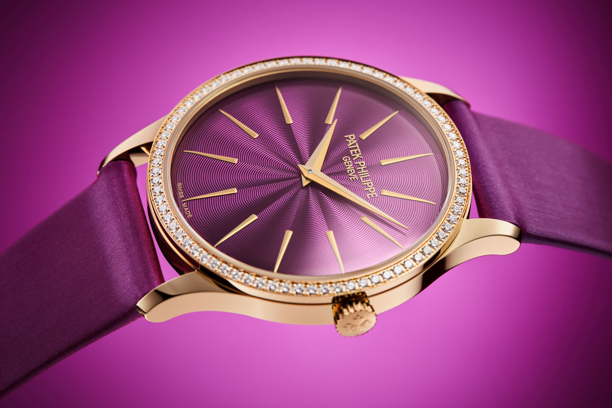 Nuevo Reloj Patek Philippe Calatrava 4997 violeta presentado en Watches and Wonders 2023