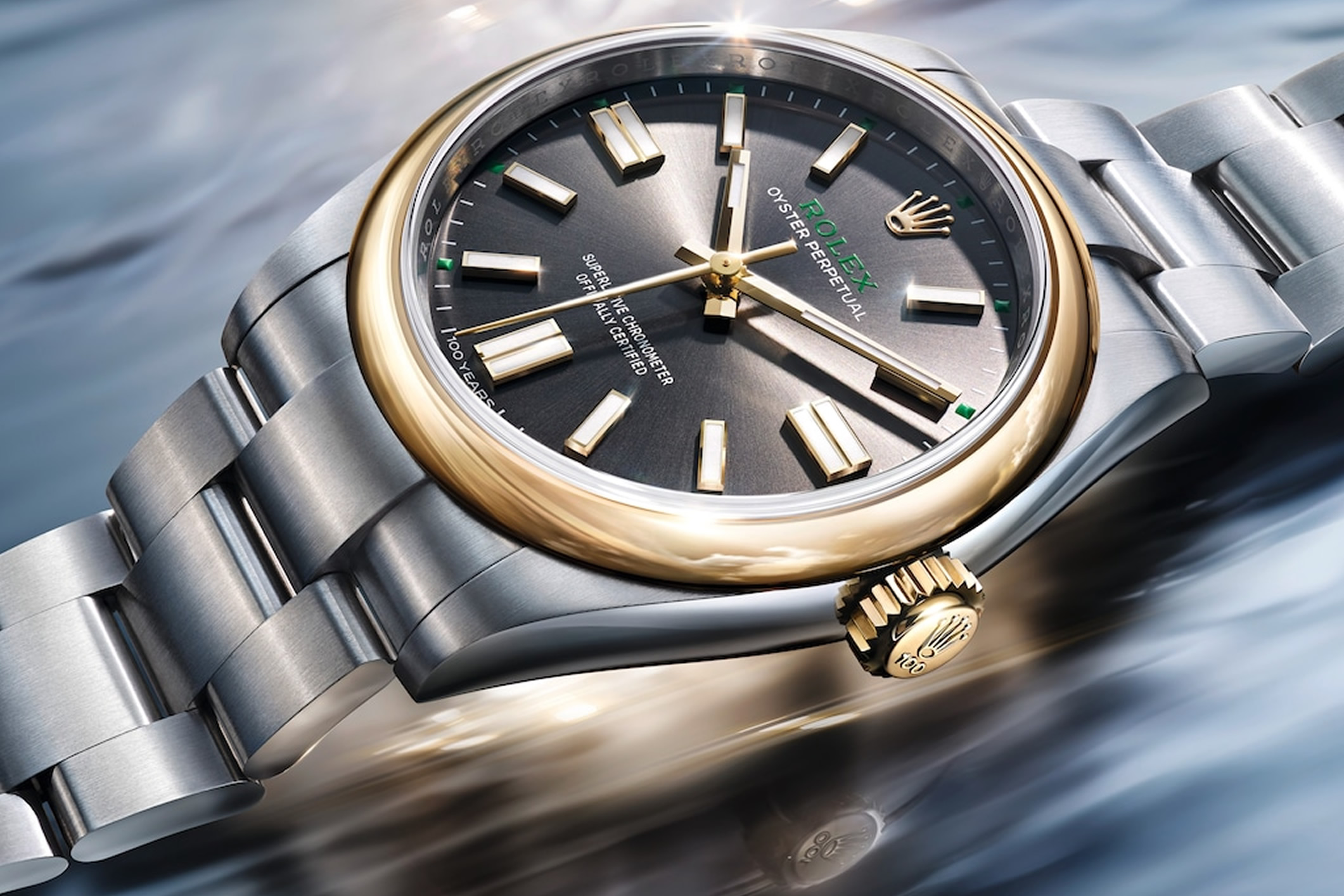 Rolex Oyster Perpetual 41 Rolesor amarillo esfera pizarra 100 years