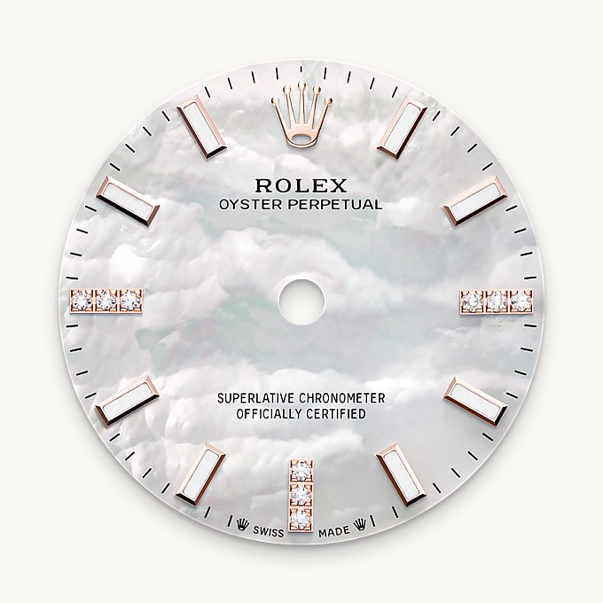 Rolex Oyster Perpetual 28, Esfera de nácar