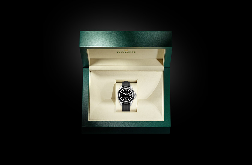 Estuche reloj Rolex Yacht-Master 42 de oro blanco y esfera negra  Relojería Alemana