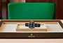 Presentación reloj Rolex Yacht-Master 42 de oro amarillo y esfera negra  en Relojería Alemana