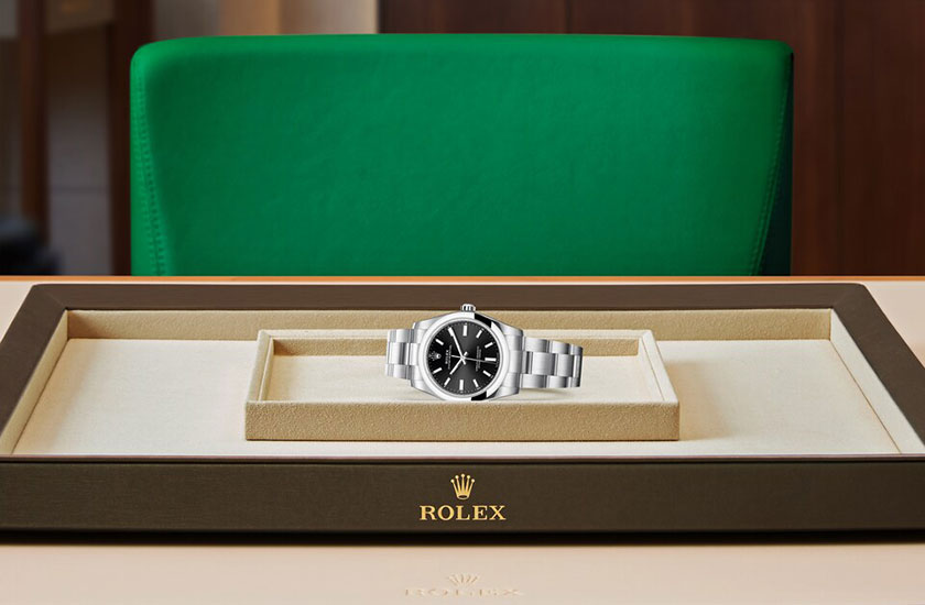 Rolex watch Oyster Perpetual 34 Oystersteel and Bright black dial watchdesk in Relojería Alemana