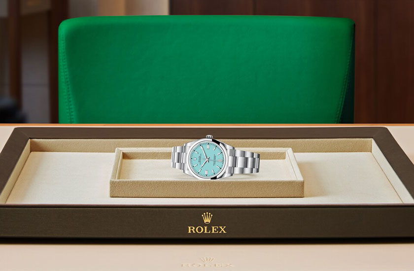 Rolex Oyster Perpetual 36 Oystersteel and blue dial Turquoise watchdesk in Relojería Alemana