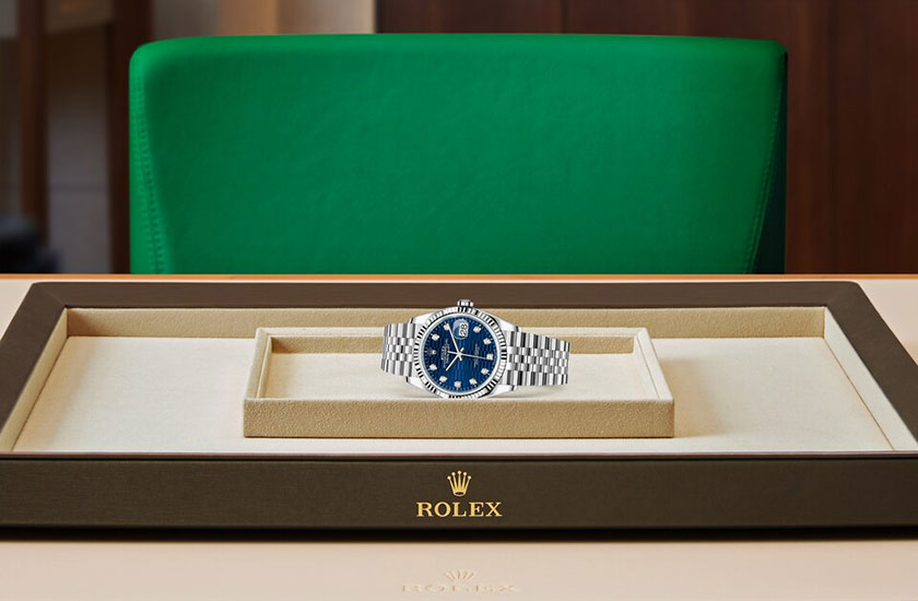 Reloj Rolex Datejust 36 acero Oystersteel y oro blanco y esfera azul vivo, motivo «acanalado», engastada de diamantes watchdesk en  Relojería Alemana