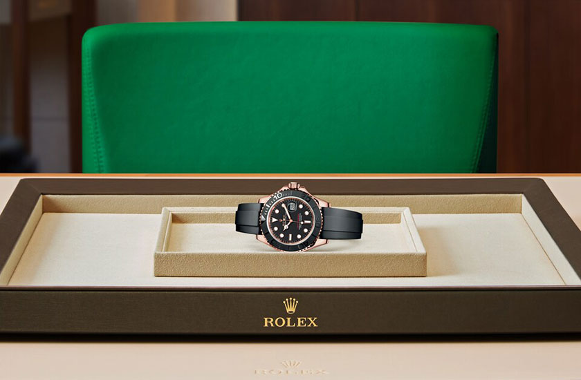 Presentation reloj Rolex Yacht-Master 40 Everose gold and Black Dial in Relojería Alemana