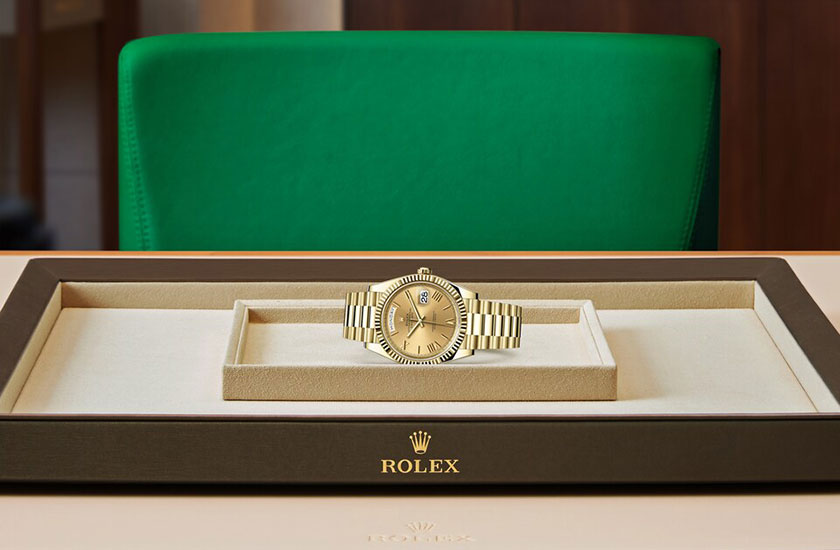 Rolex Day-Date 40 de oro amarillo y esfera color champagne watchdesk  en Relojería Alemana