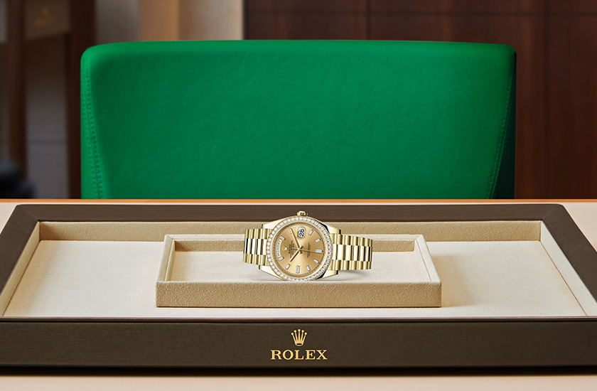Rolex Day-Date 40 de oro amarillo, diamantes y esfera champagne en Relojería Alemana