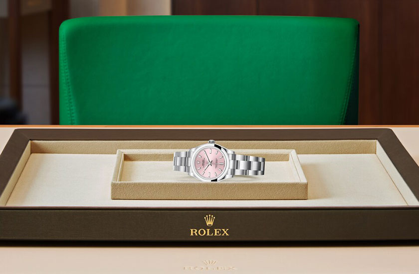 Rolex Oyster Perpetual 31 Oystersteel and pink dial watchdesk in Relojería Alemana