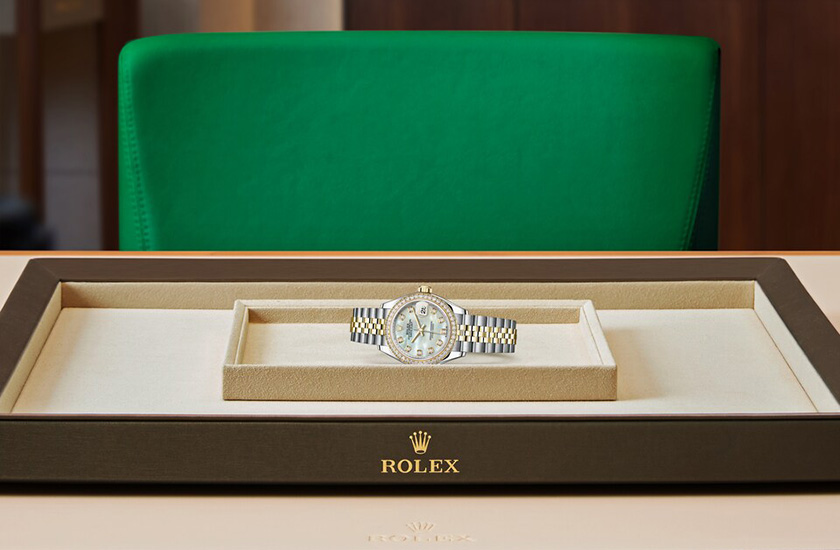 Presentación reloj Rolex Lady-Datejust acero Oystersteel, oro amarillo, esfera de nácar blanco engastada de diamantes en Relojería Alemana