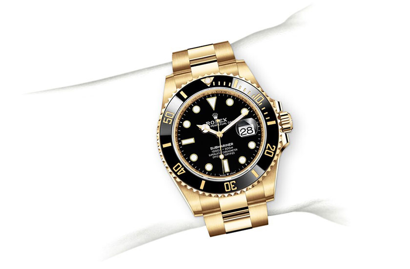 Simulation wrist Rolex Submariner Date yellow gold and Black Dial in Relojería Alemana