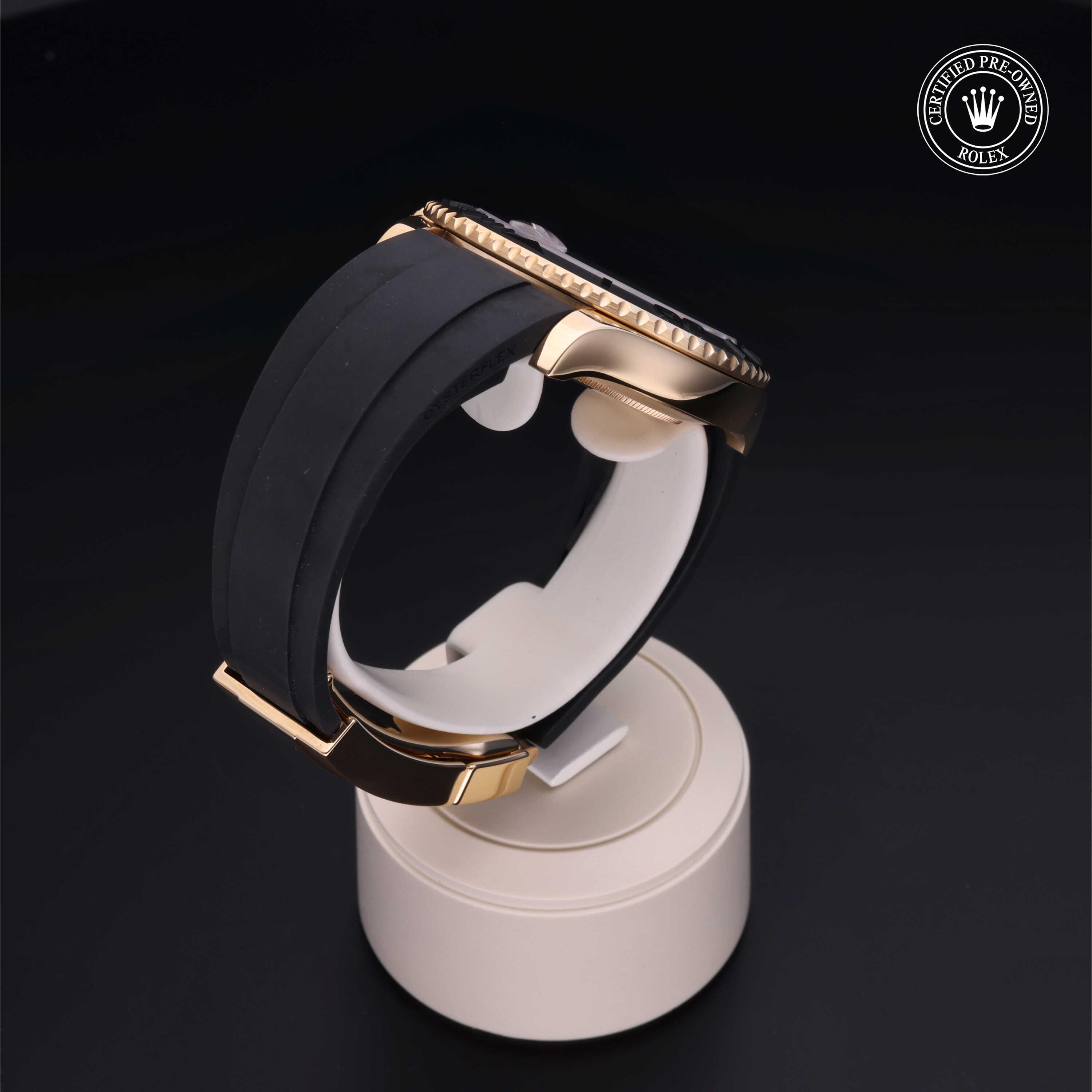 Rolex Certified Pre-Owned Yacht-Master 42-42 mm-Oro amarillo-2022-226658